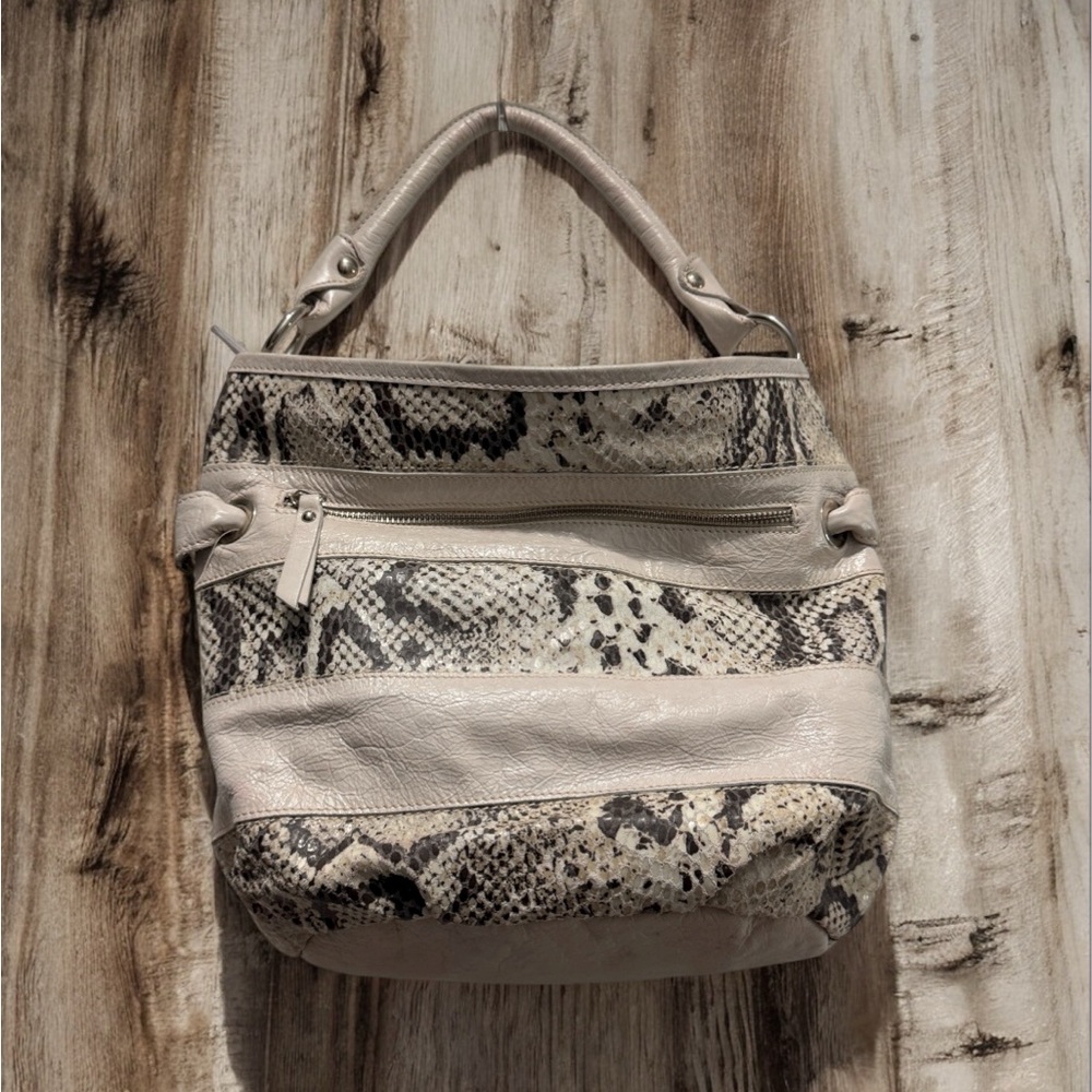 Innue Italian Elegant Snakeskin Patterned Shoulder Bag
